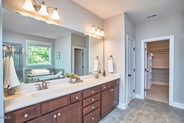 3828 Hickory Manor Drive, Apex, NC 27539