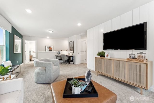 17500 NE Midnight Sun Loop, Poulsbo, WA 98370