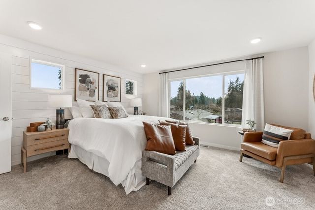 17500 NE Midnight Sun Loop, Poulsbo, WA 98370