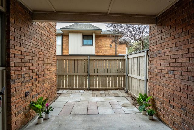 2808 Escada Drive 107, Farmers Branch, TX 75234