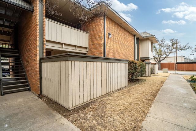 2808 Escada Drive 107, Farmers Branch, TX 75234