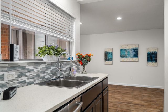 2808 Escada Drive 107, Farmers Branch, TX 75234