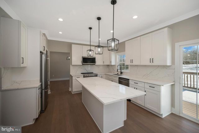 22 ROCK HILL CHURCH RD, Stafford, VA 22556