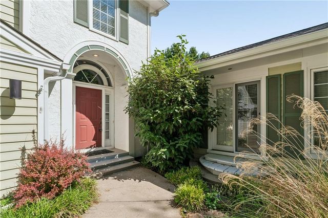 14936 Rhodes Circle, Lenexa, KS 66215