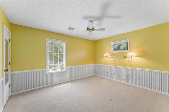 14936 Rhodes Circle, Lenexa, KS 66215