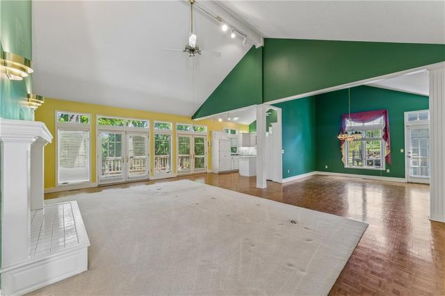 14936 Rhodes Circle, Lenexa, KS 66215