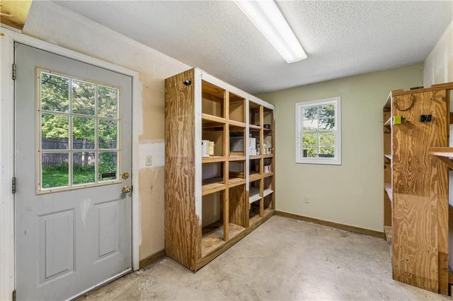 14936 Rhodes Circle, Lenexa, KS 66215