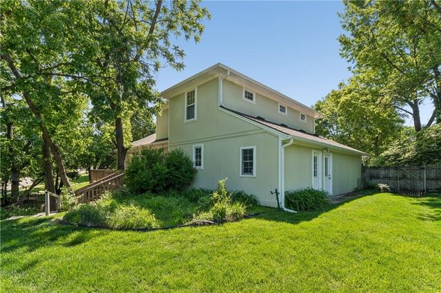 14936 Rhodes Circle, Lenexa, KS 66215