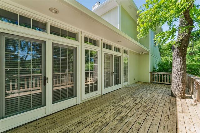 14936 Rhodes Circle, Lenexa, KS 66215