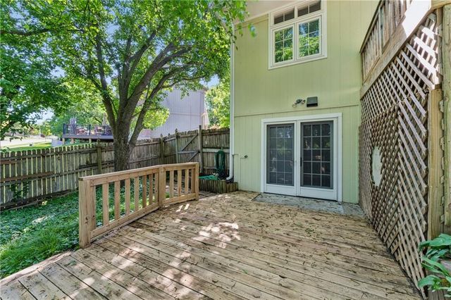 14936 Rhodes Circle, Lenexa, KS 66215