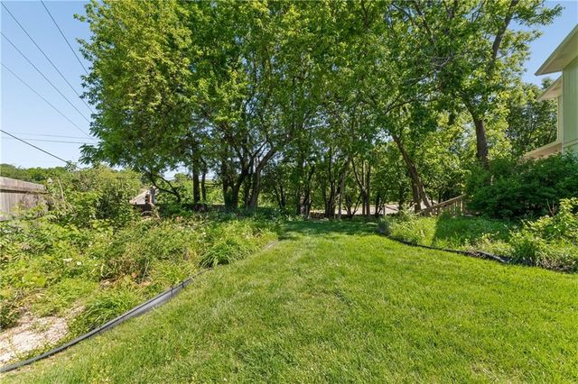 14936 Rhodes Circle, Lenexa, KS 66215