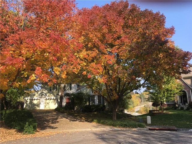 14936 Rhodes Circle, Lenexa, KS 66215