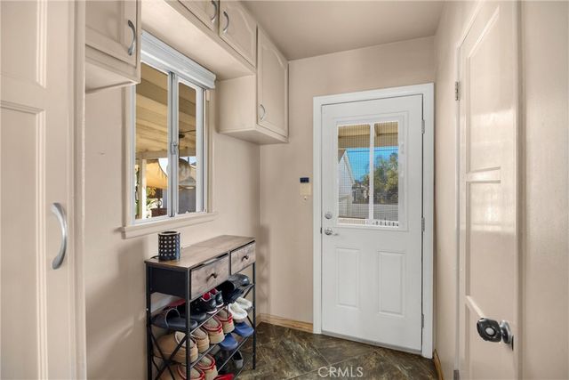 806 E I, Ontario, CA 91764