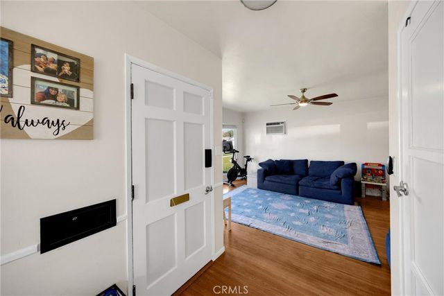 806 E I, Ontario, CA 91764