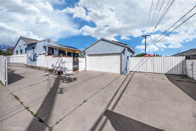 806 E I, Ontario, CA 91764