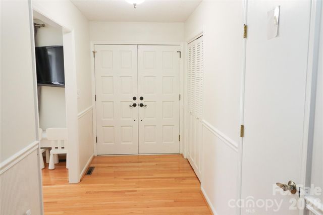 112 Forest Avenue NE, Valdese, NC 28690