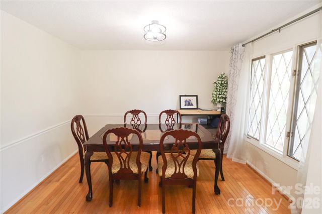 112 Forest Avenue NE, Valdese, NC 28690