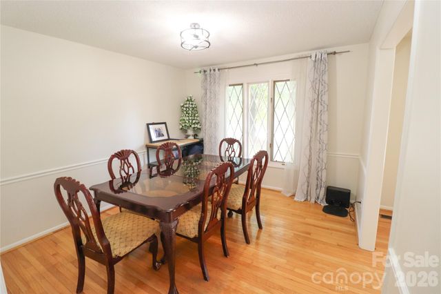 112 Forest Avenue NE, Valdese, NC 28690