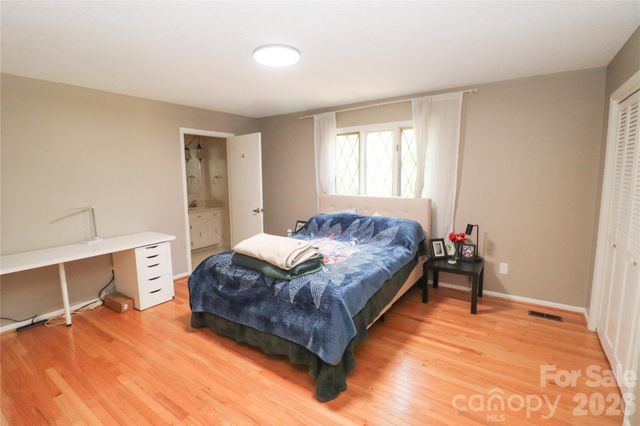 112 Forest Avenue NE, Valdese, NC 28690