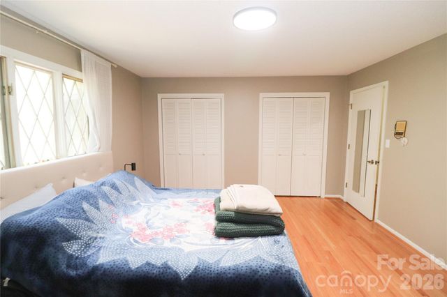 112 Forest Avenue NE, Valdese, NC 28690