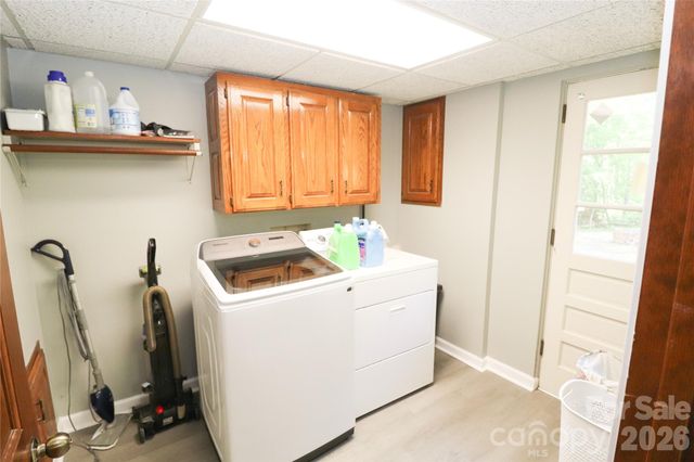 112 Forest Avenue NE, Valdese, NC 28690
