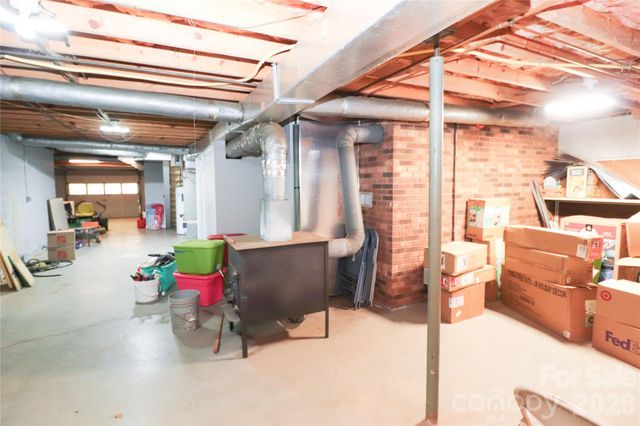 112 Forest Avenue NE, Valdese, NC 28690