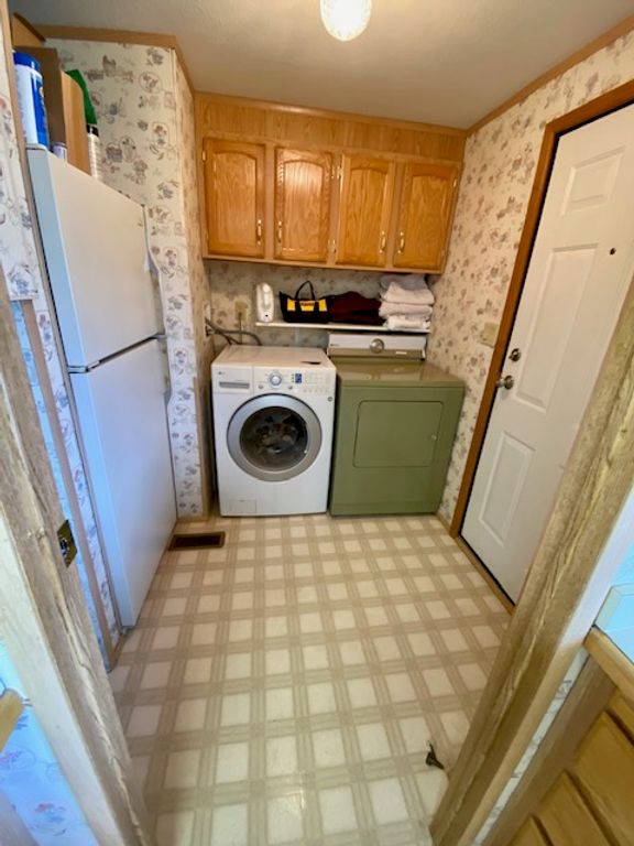 658 Revere Road, Eureka, MT 59917 photo 11