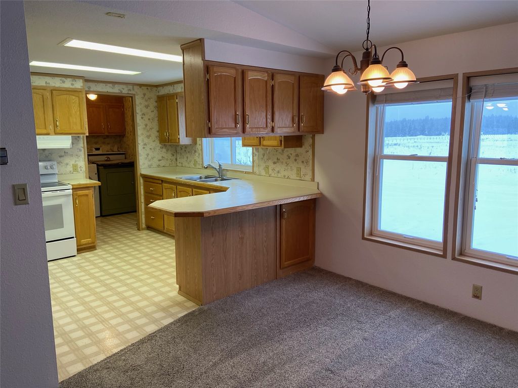 658 Revere Road, Eureka, MT 59917 photo 5