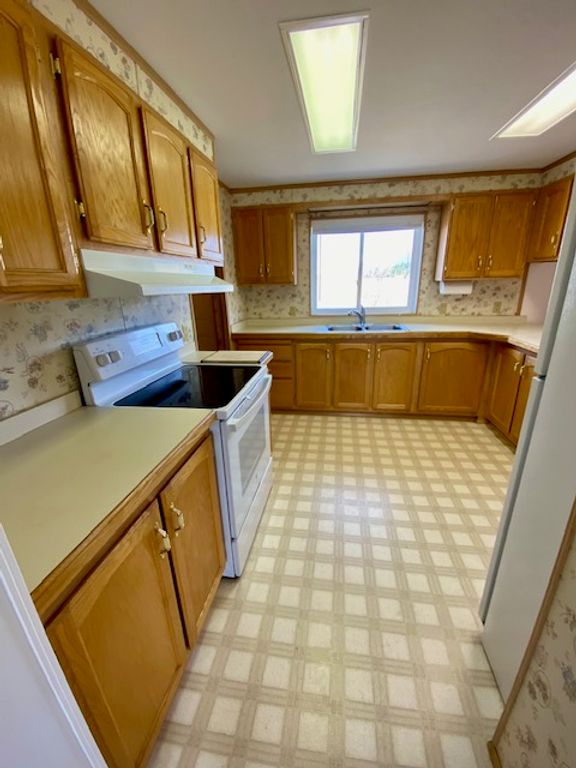 658 Revere Road, Eureka, MT 59917 photo 9