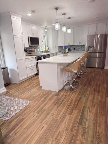 7 Port Holiday Drive Unit B, Kimberling City, MO 65686
