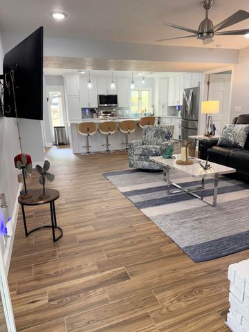 7 Port Holiday Drive Unit B, Kimberling City, MO 65686