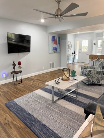 7 Port Holiday Drive Unit B, Kimberling City, MO 65686