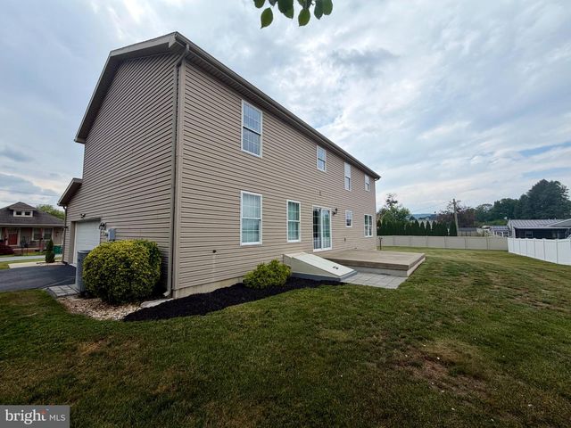 222 CHESTER RD, Enola, PA 17025