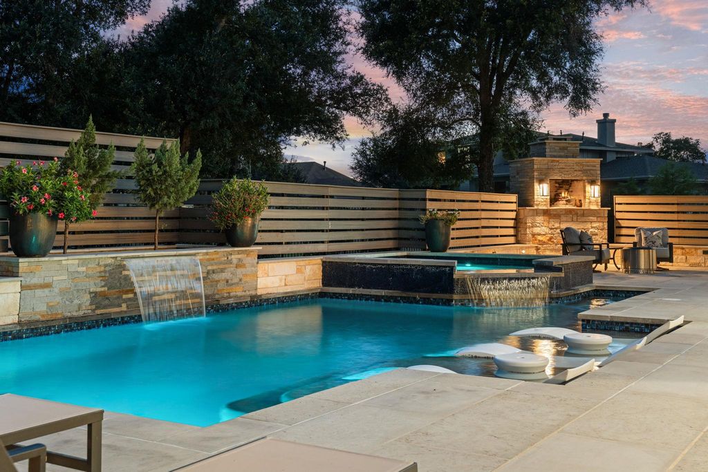 425 Bunker Ranch BLVD, Dripping Springs, TX 78620