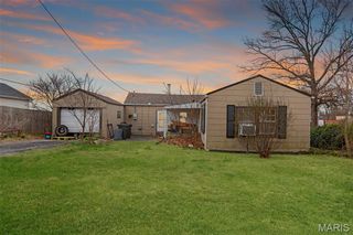 8832 Powell Avenue, St Louis, MO 63144