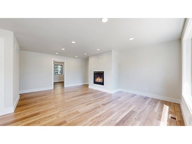 1013 Lexington Ln, Estes Park, CO 80517