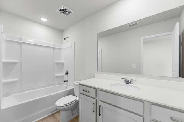 4022 Lemon Grass Lane, Ravenel, SC 29470