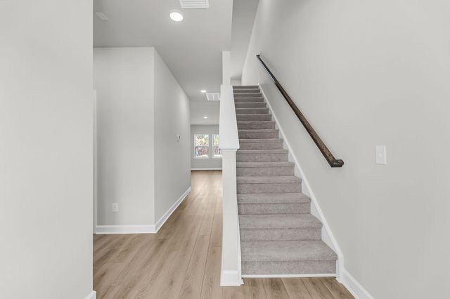 4022 Lemon Grass Lane, Ravenel, SC 29470