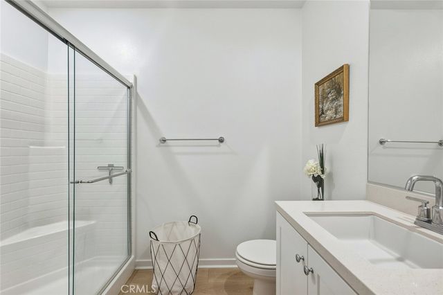 960 N Tangent Privado 303, Ontario, CA 91764