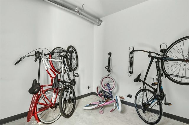 960 N Tangent Privado 303, Ontario, CA 91764