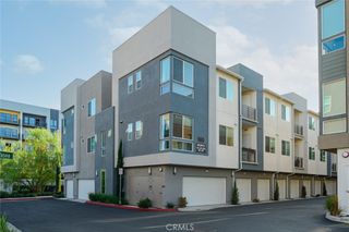 960 N Tangent Privado 303, Ontario, CA 91764
