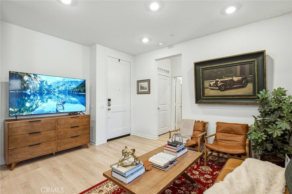 960 N Tangent Privado 303, Ontario, CA 91764 — photo 3