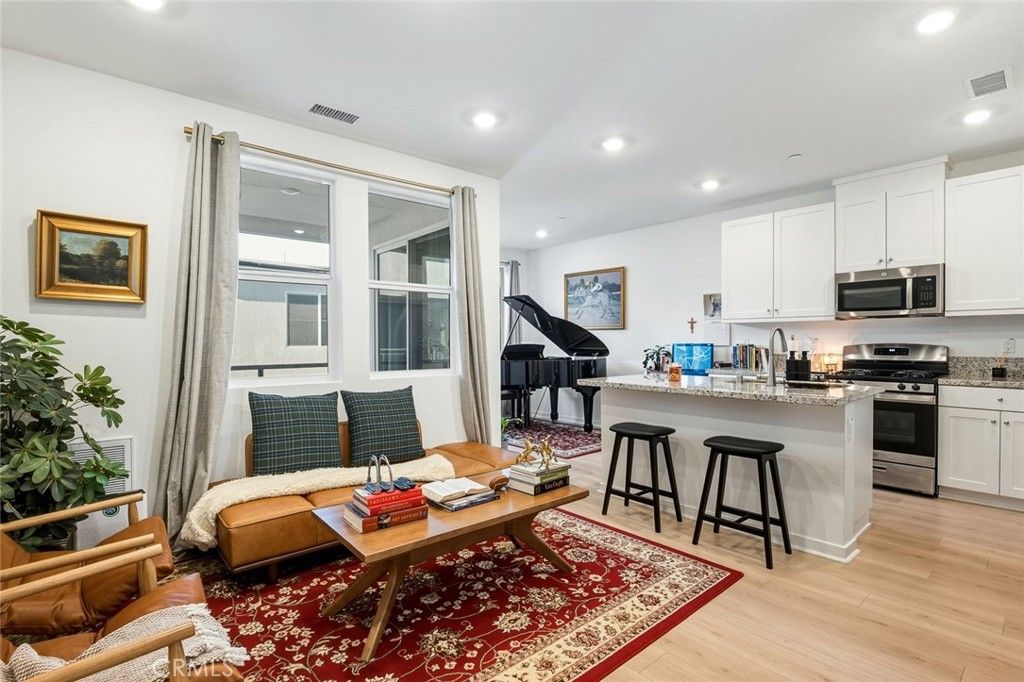 960 N Tangent Privado 303, Ontario, CA 91764 — photo 4