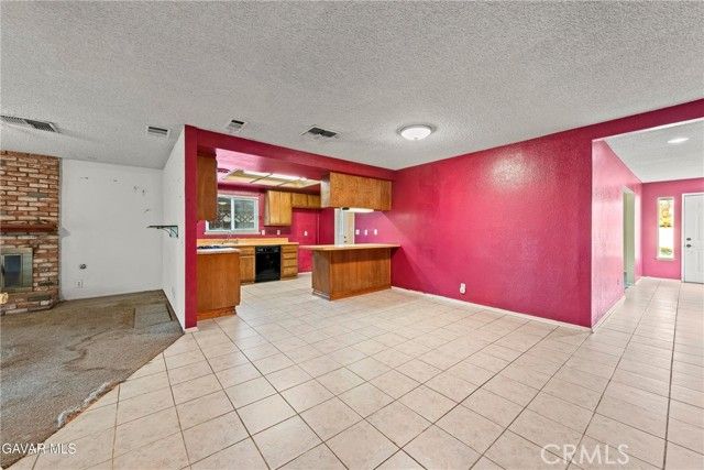43637 Rembrandt, Lancaster, CA 93535