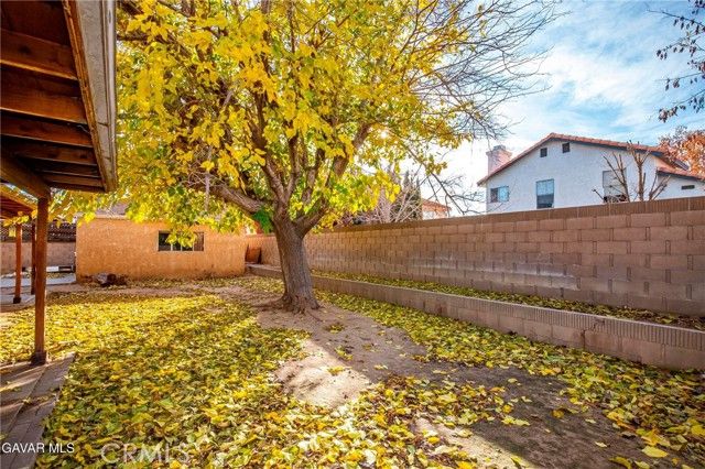 43637 Rembrandt, Lancaster, CA 93535