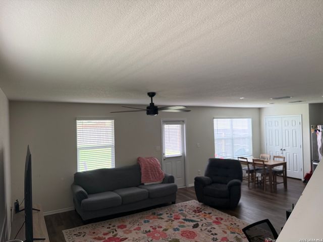 6606 Turnpike, Converse, TX 78109