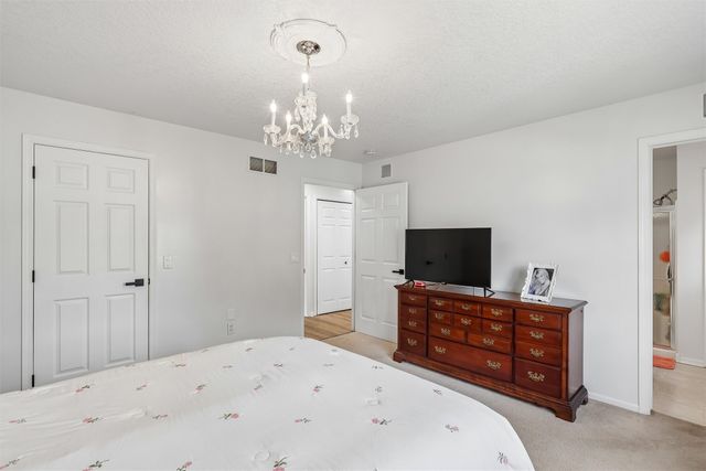 495 S 51st Street 29, West Des Moines, IA 50265