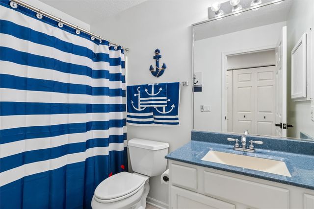 495 S 51st Street 29, West Des Moines, IA 50265
