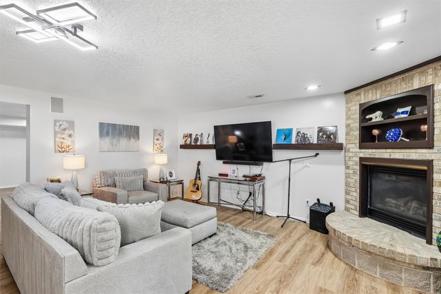 495 S 51st Street 29, West Des Moines, IA 50265