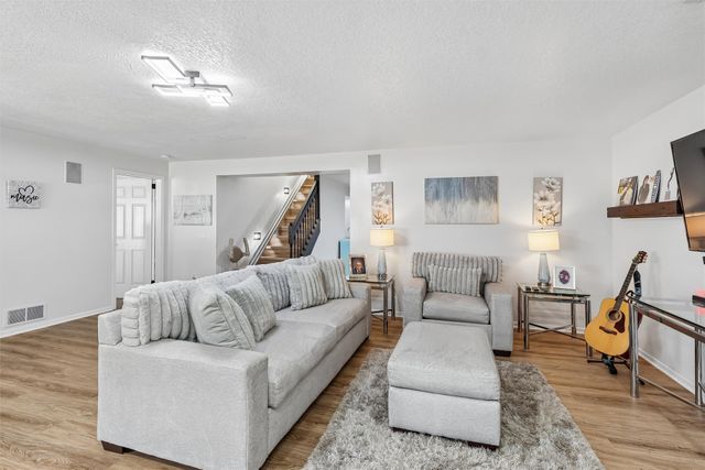 495 S 51st Street 29, West Des Moines, IA 50265